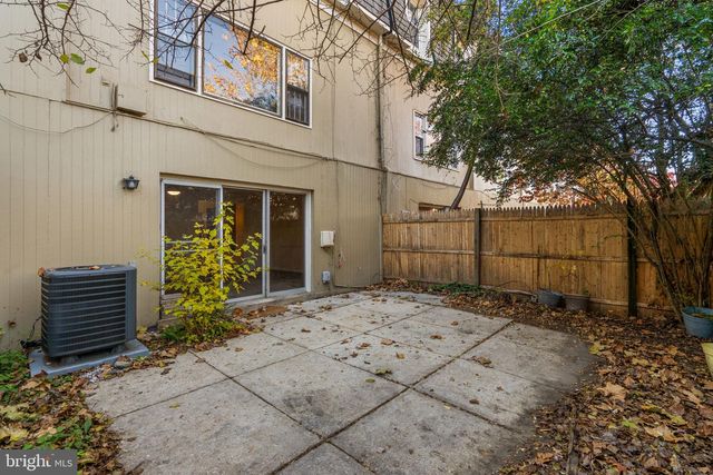 5927 BAYSHIRE RD, Springfield, VA 22152