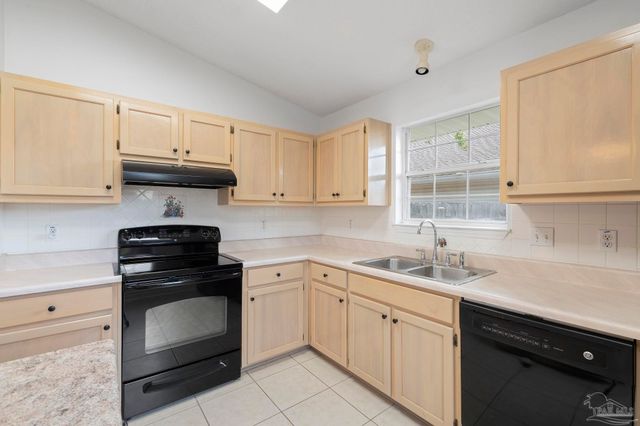 2061 Tujaques Pl, Pensacola, FL 32505