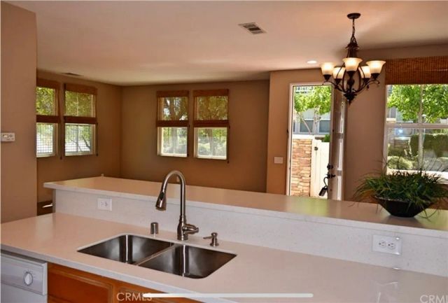 12199 N Main Street 3, Rancho Cucamonga, CA 91739
