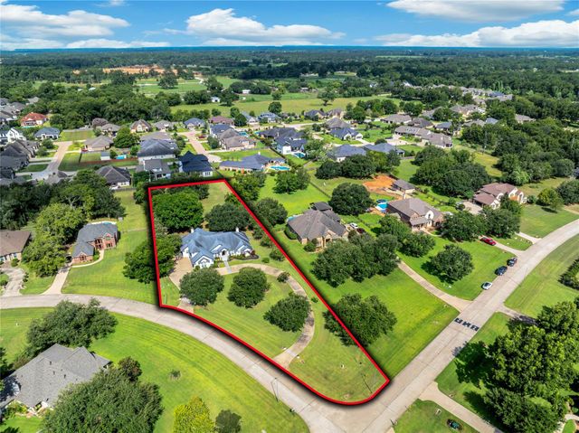 3531 Woodbine Drive, Fulshear, TX 77441