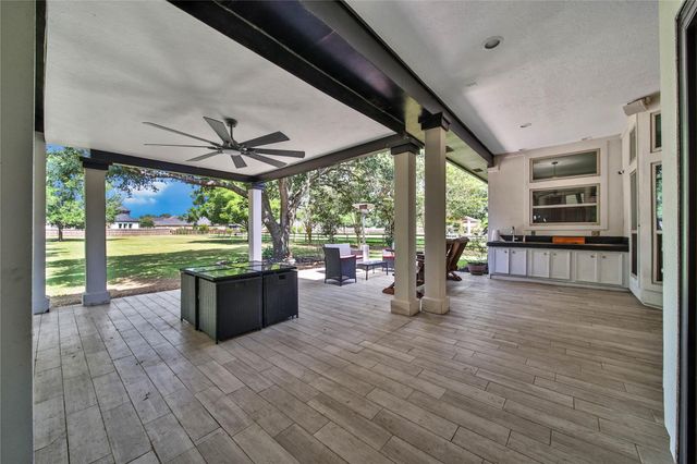 3531 Woodbine Drive, Fulshear, TX 77441