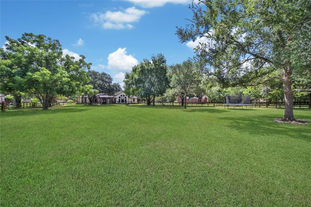 3531 Woodbine Drive, Fulshear, TX 77441