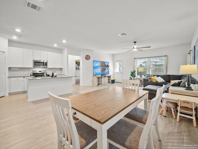 6718 Carlton Crest, San Antonio, TX 78253