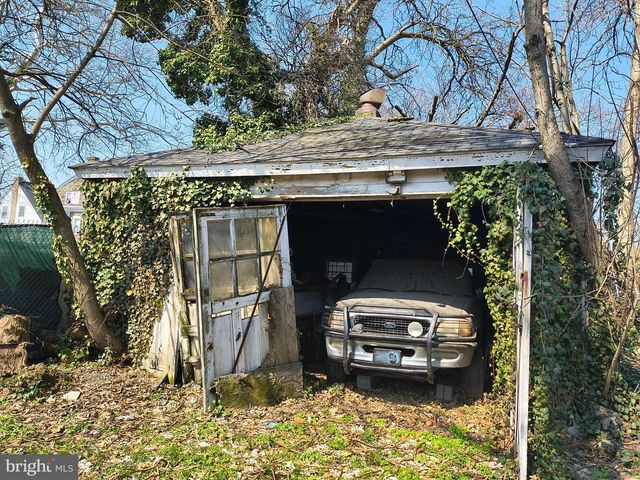 222 W JOHNSON ST, Philadelphia, PA 19144