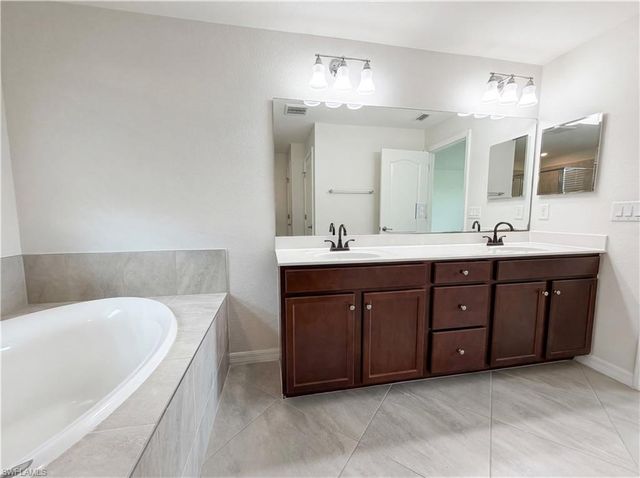 14102 Vindel CIR, Fort Myers, FL 33905