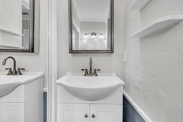 4326 Waterview Circle, North Charleston, SC 29418