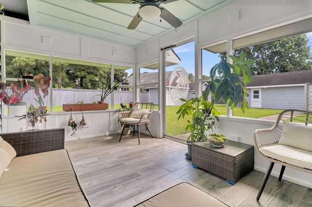 4326 Waterview Circle, North Charleston, SC 29418