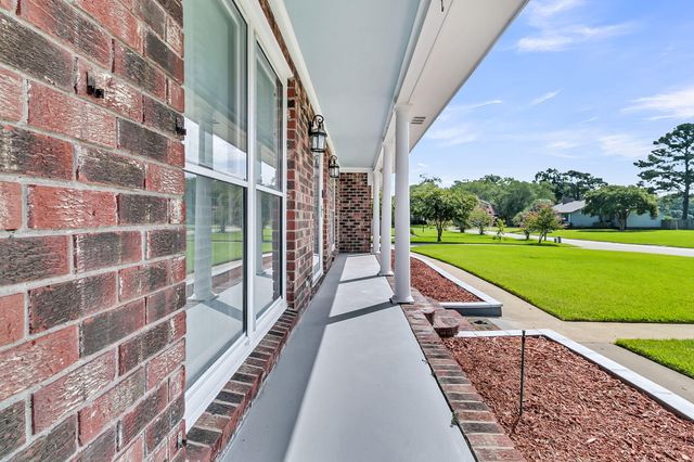 4326 Waterview Circle, North Charleston, SC 29418