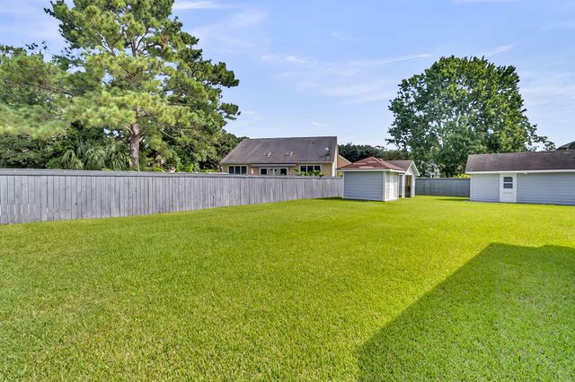 4326 Waterview Circle, North Charleston, SC 29418