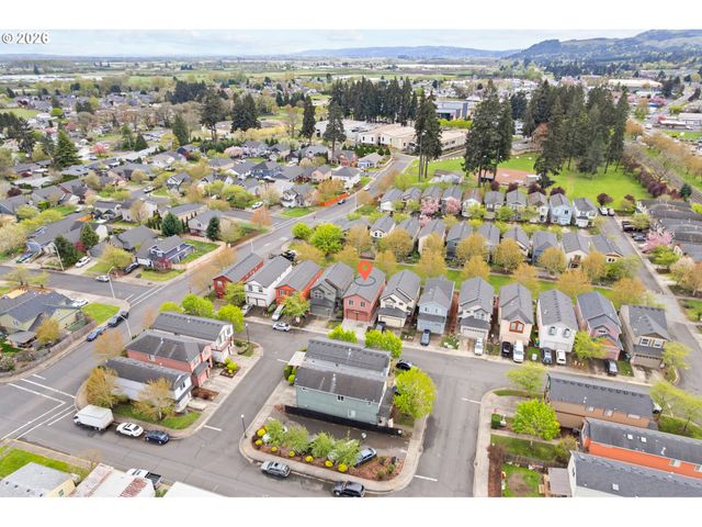 33590 Se DILL Pl, Scappoose, OR 97056