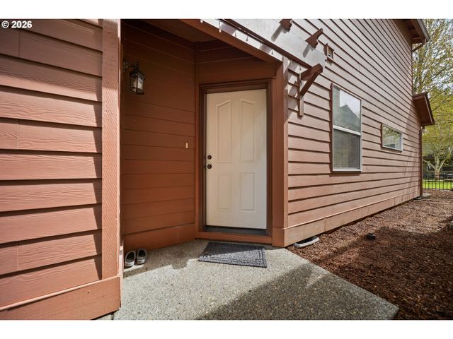 33590 Se DILL Pl, Scappoose, OR 97056