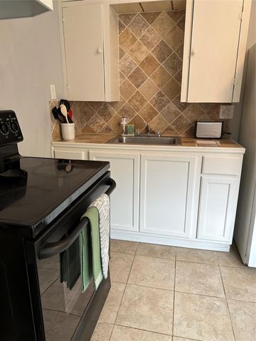 4302 Polk Street 2, Houston, TX 77023