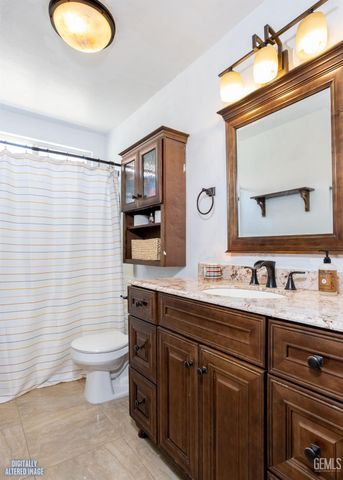 8609 Winlock Street, Bakersfield, CA 93312