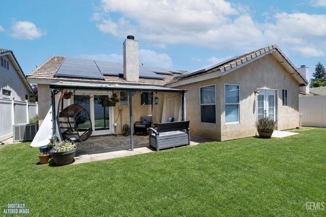 8609 Winlock Street, Bakersfield, CA 93312