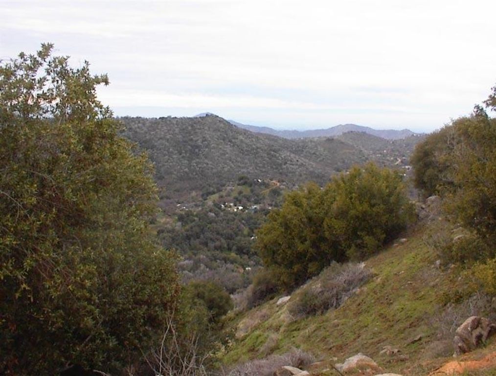 Image 12 of property listing at 713 Bramble Lane, Yokuts Valley, CA 93675