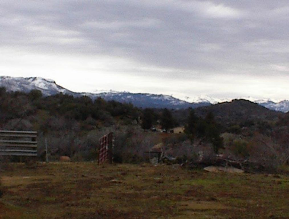 Image 5 of property listing at 713 Bramble Lane, Yokuts Valley, CA 93675