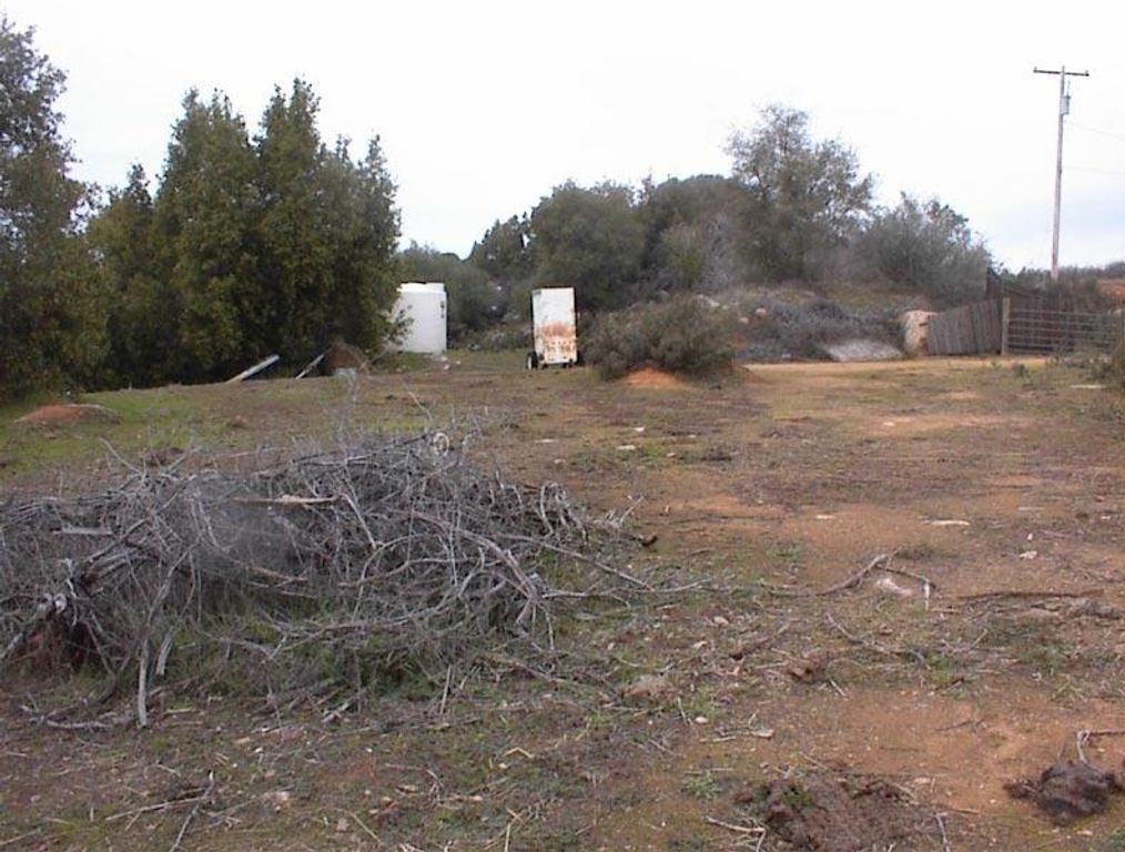 Image 9 of property listing at 713 Bramble Lane, Yokuts Valley, CA 93675