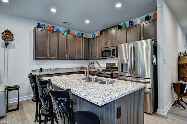 1002 Opal St 103, Suffolk, VA 23435