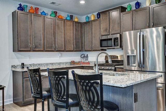 1002 Opal St 103, Suffolk, VA 23435