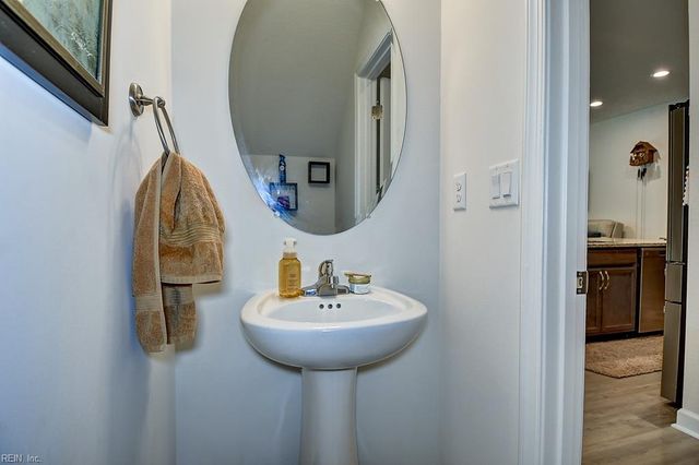 1002 Opal St 103, Suffolk, VA 23435