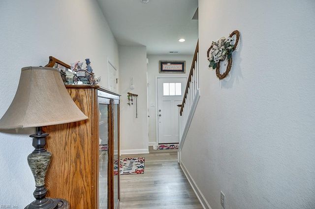 1002 Opal St 103, Suffolk, VA 23435