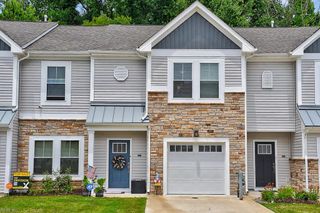 1002 Opal St 103, Suffolk, VA 23435