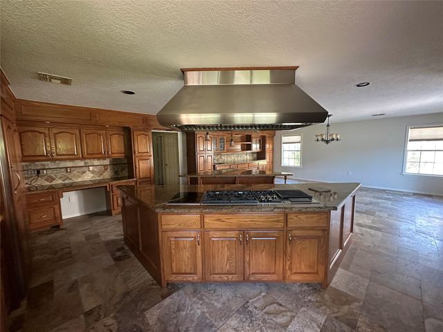 1181 Pr 2225, Buffalo, TX 75831