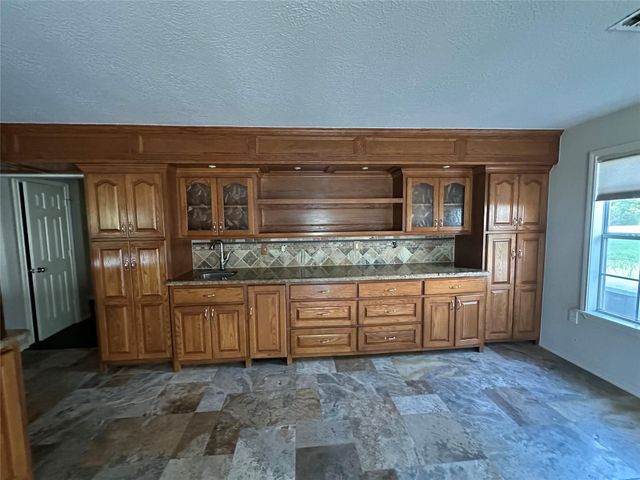 1181 Pr 2225, Buffalo, TX 75831