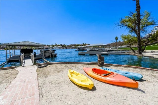 22376 W San Joaquin, Canyon Lake, CA 92587