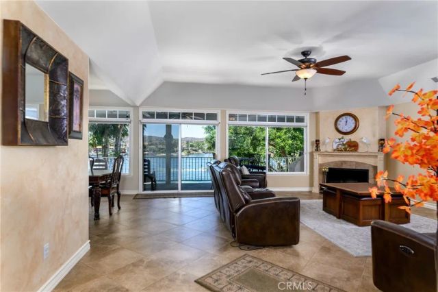 22376 W San Joaquin, Canyon Lake, CA 92587