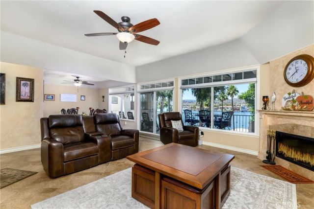 22376 W San Joaquin, Canyon Lake, CA 92587