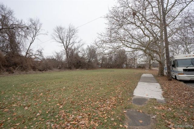 567 Smith Street, Detroit, MI 48202