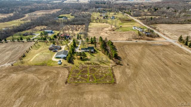 2200 E Munger Road, Tecumseh, MI 49286