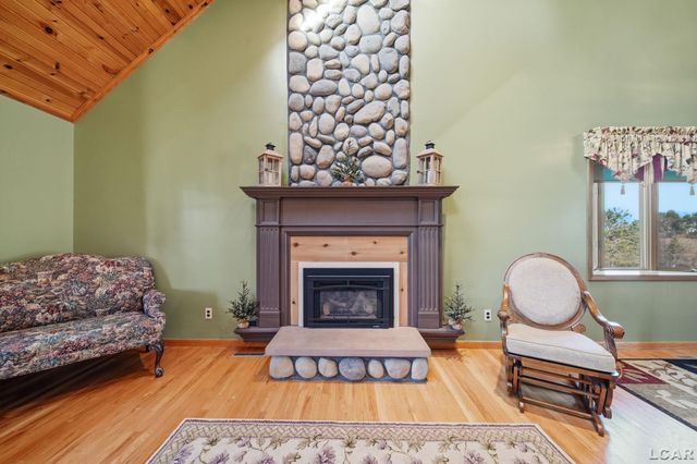 2200 E Munger Road, Tecumseh, MI 49286