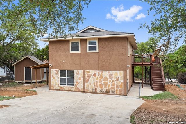 404 Valley Ridge, Canyon Lake, TX 78133
