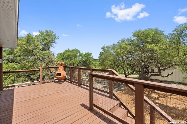 404 Valley Ridge, Canyon Lake, TX 78133