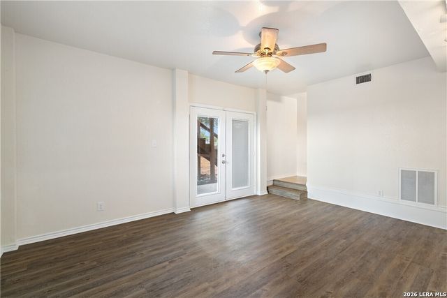 404 Valley Ridge, Canyon Lake, TX 78133