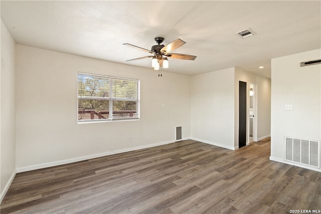 404 Valley Ridge, Canyon Lake, TX 78133
