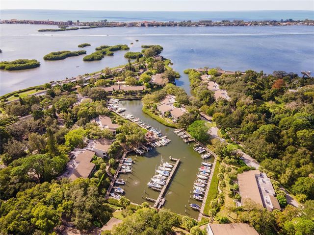 1708 GLENHOUSE DRIVE 313, Sarasota, FL 34231