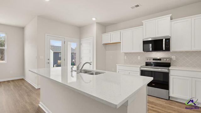 1123 Adirondac Way, Bonaire, GA 31005