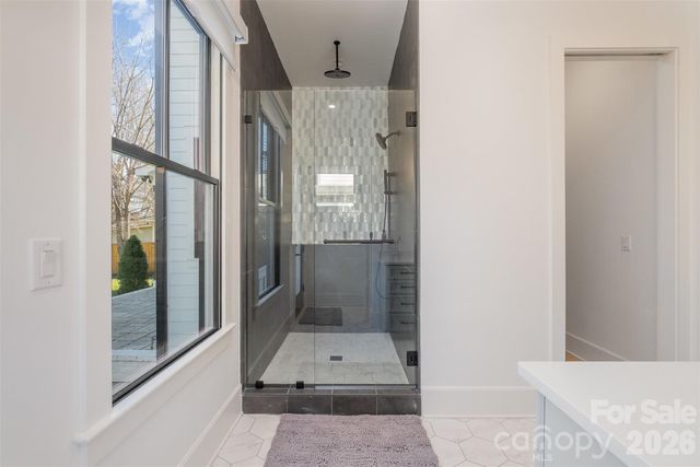 439 Melbourne Court, Charlotte, NC 28209