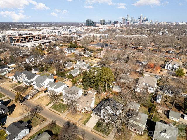 439 Melbourne Court, Charlotte, NC 28209
