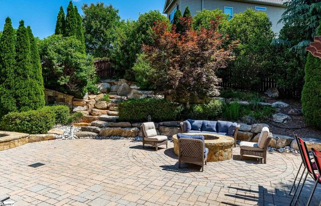 2 Sheldrake Place, Simpsonville, SC 29681