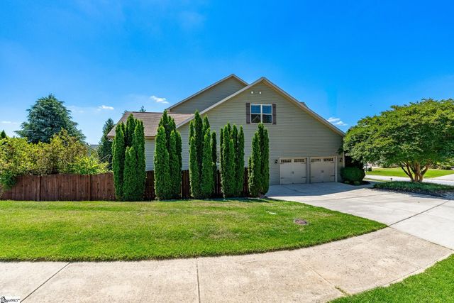 2 Sheldrake Place, Simpsonville, SC 29681