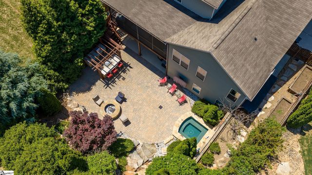2 Sheldrake Place, Simpsonville, SC 29681