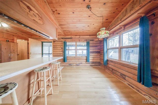 845 County Road 2470, Salem, MO 65560