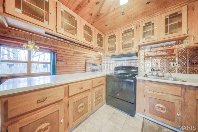 845 County Road 2470, Salem, MO 65560