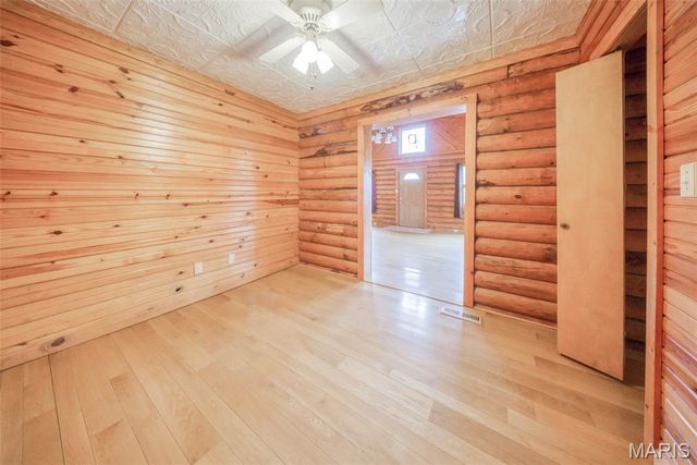 845 County Road 2470, Salem, MO 65560