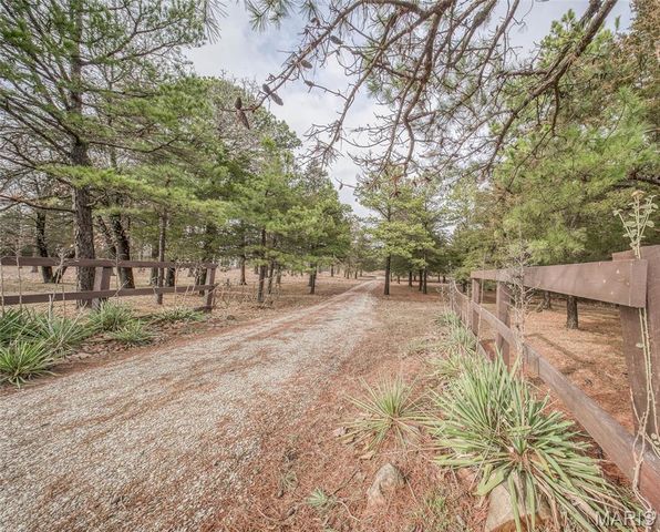 845 County Road 2470, Salem, MO 65560