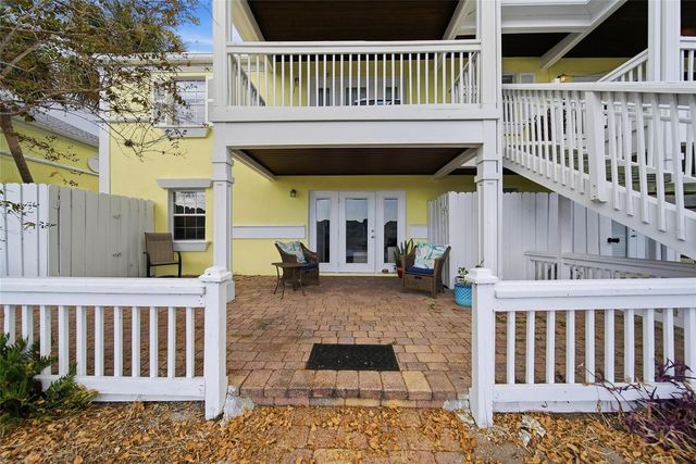 220 POMPANO DRIVE SE D, St Petersburg, FL 33705